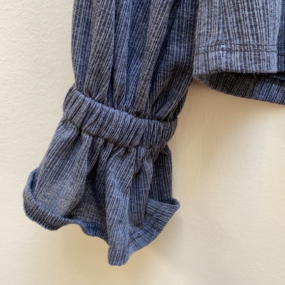 ⭐️ 2/15$ LUSH crop sweater - Picture 3 of 5